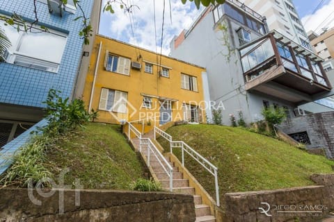 Image 10 - 224229